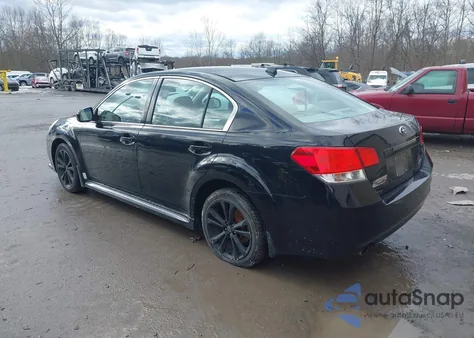2014 Subaru Legacy 2.5I Premium z USA, uszkodzony, nr VIN 4S3BMBC64E3036451